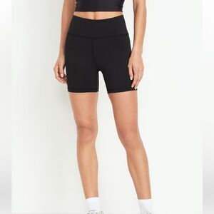 Old navy active high waisted bike shorts stay dry material size small brand new